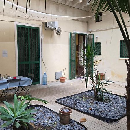 מלון קטאניה Saranton House מראה חיצוני תמונה