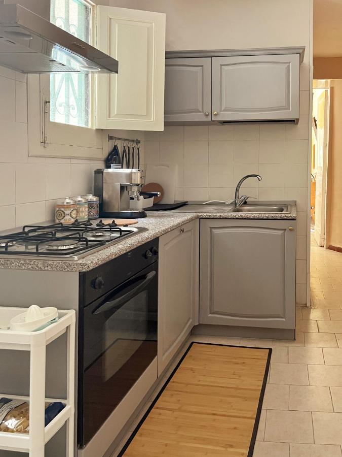 מלון קטאניה Saranton House מראה חיצוני תמונה