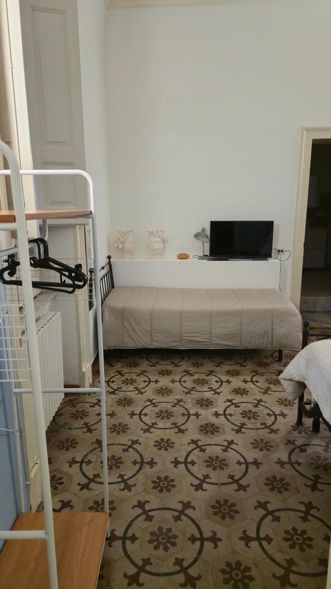 מלון קטאניה Saranton House מראה חיצוני תמונה