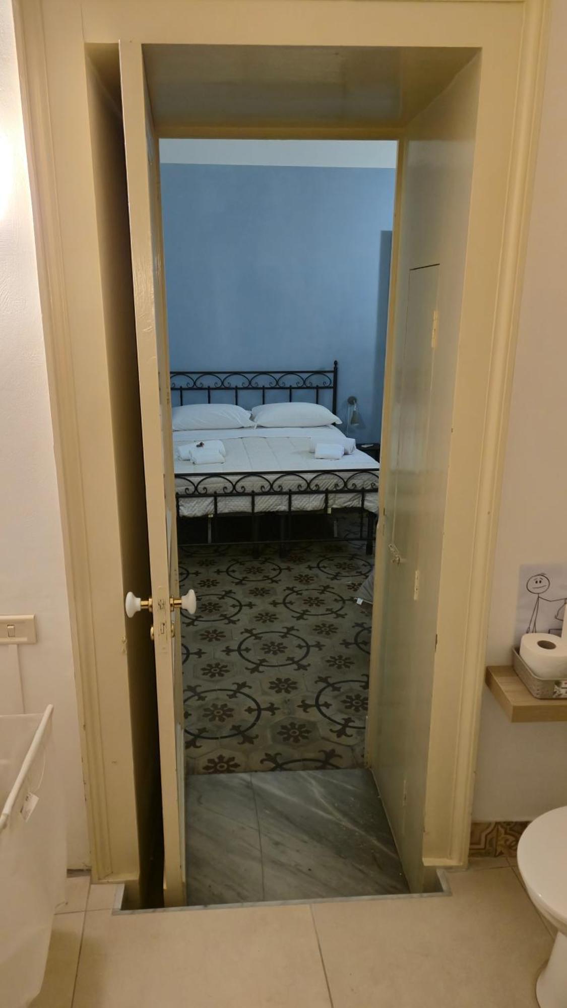 מלון קטאניה Saranton House מראה חיצוני תמונה