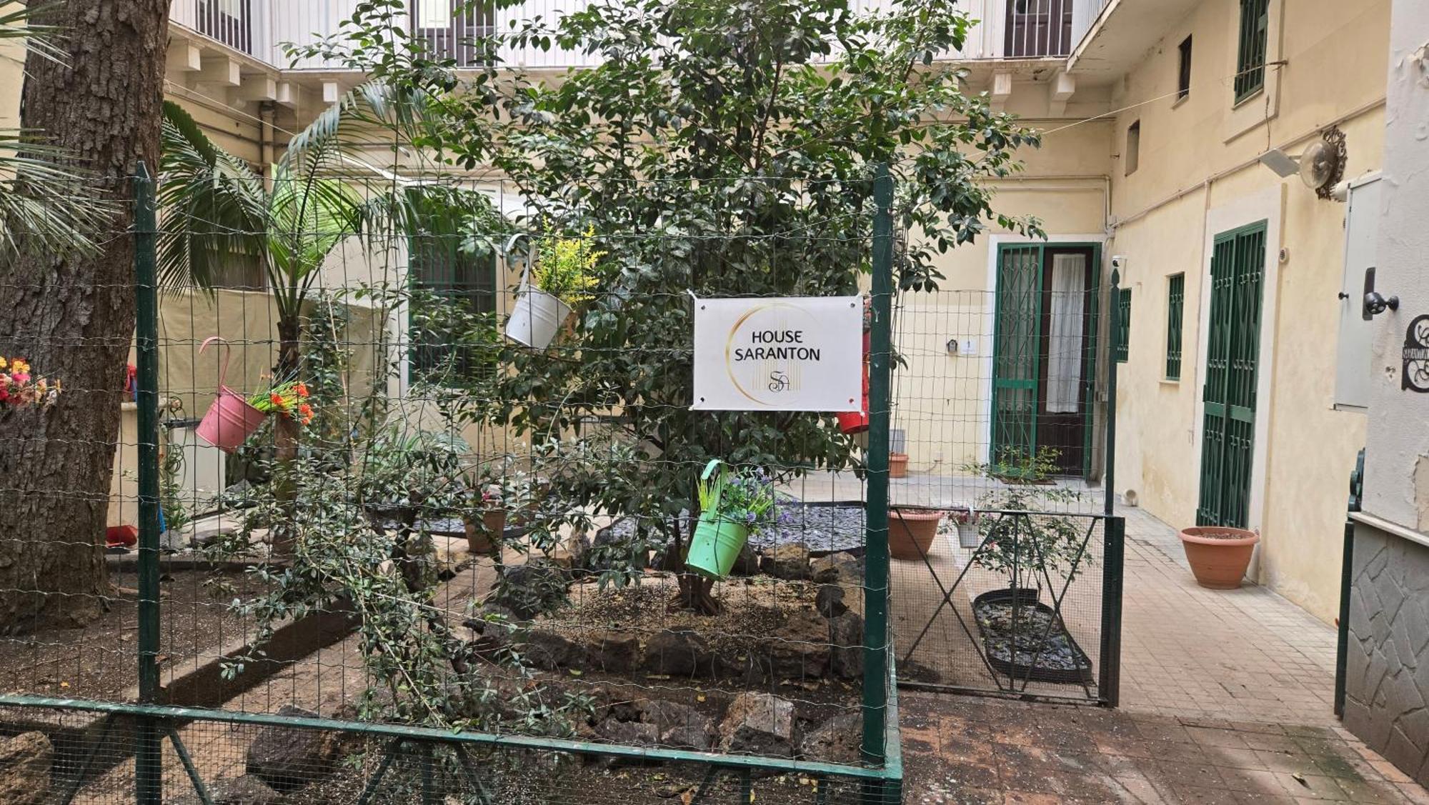מלון קטאניה Saranton House מראה חיצוני תמונה